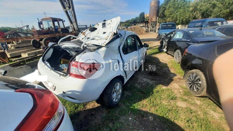 Фото Renault Logan 102