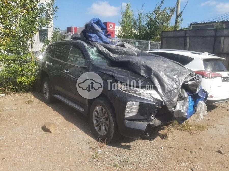 Фото Mitsubishi Pajero Sport 4