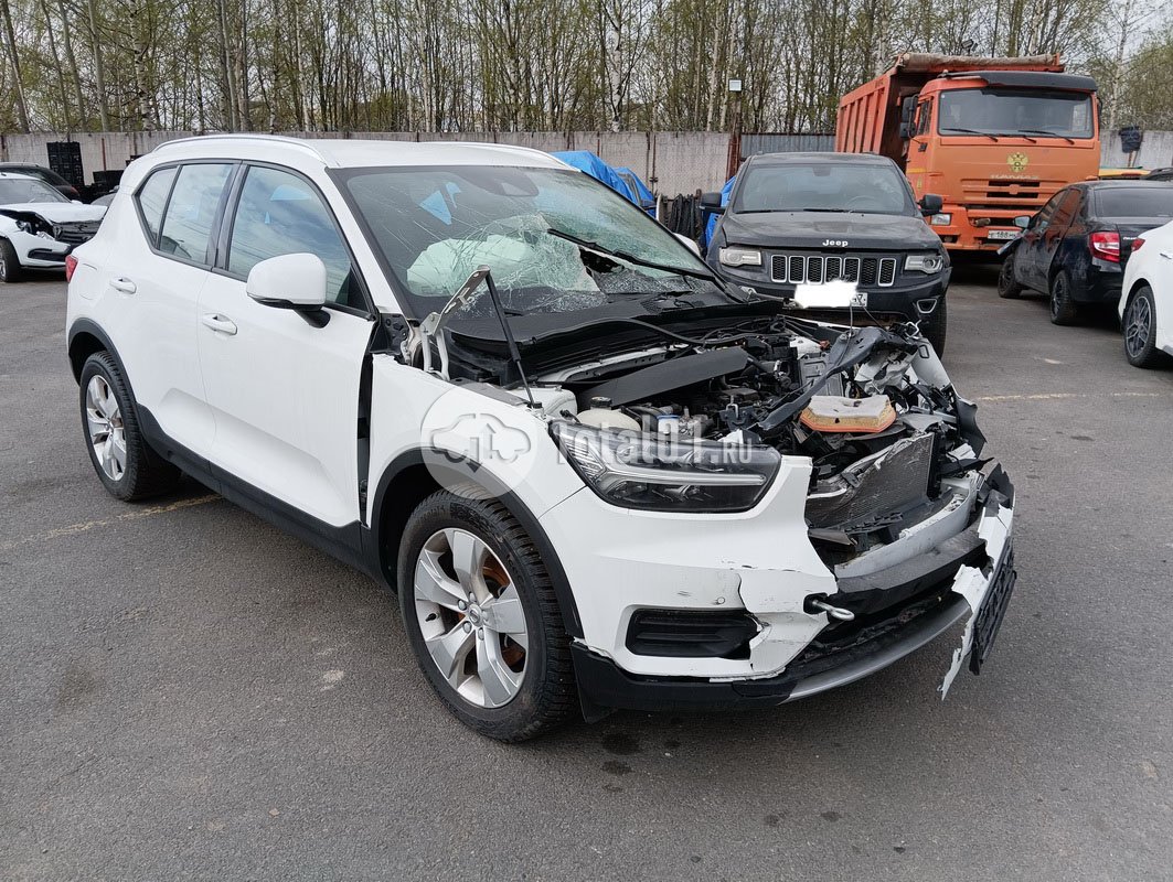 Купить XC40 Volvo, Санкт-Петербург 🚗 Аукцион битых и тотальных автомобилей.  Продажа страховых авто, купить под восстановление