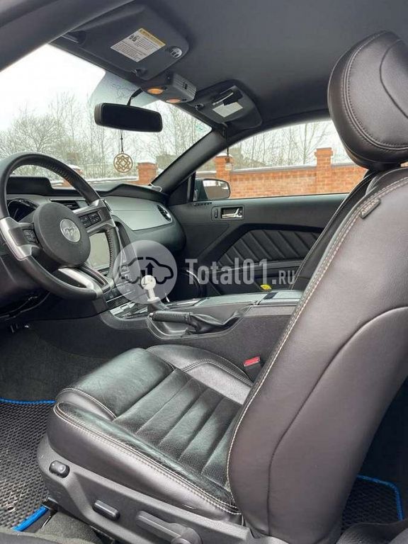 Фото Ford Mustang 28