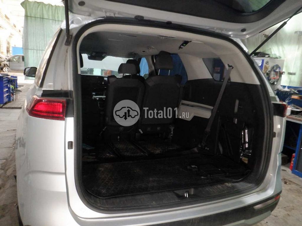 Фото KIA Carnival 144