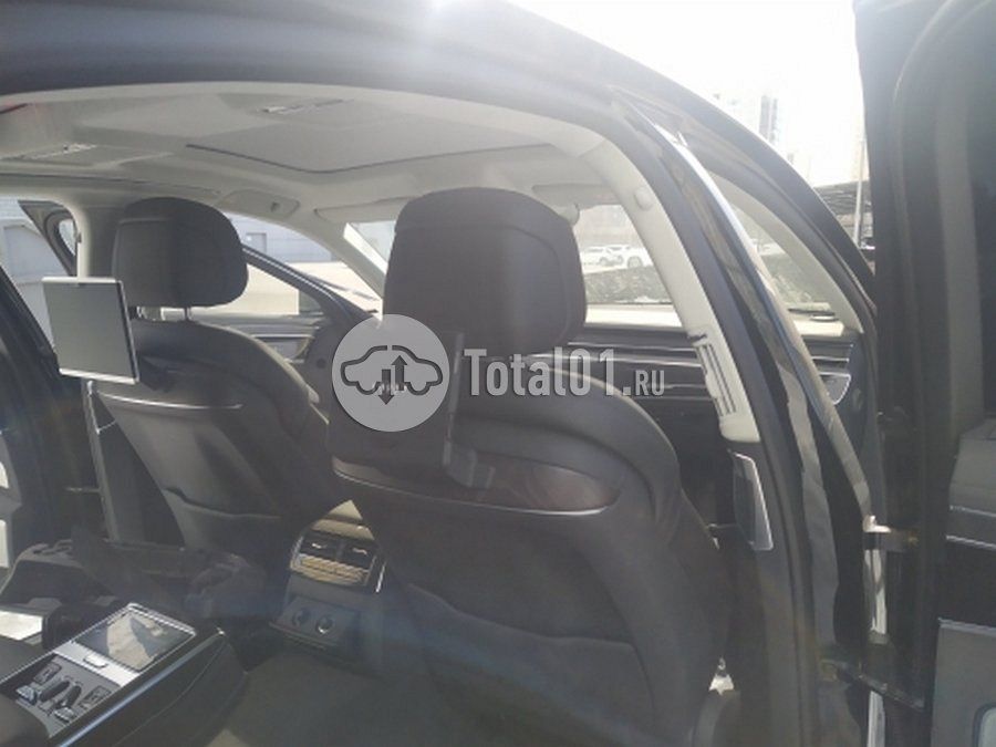 Фото Audi A8L 54