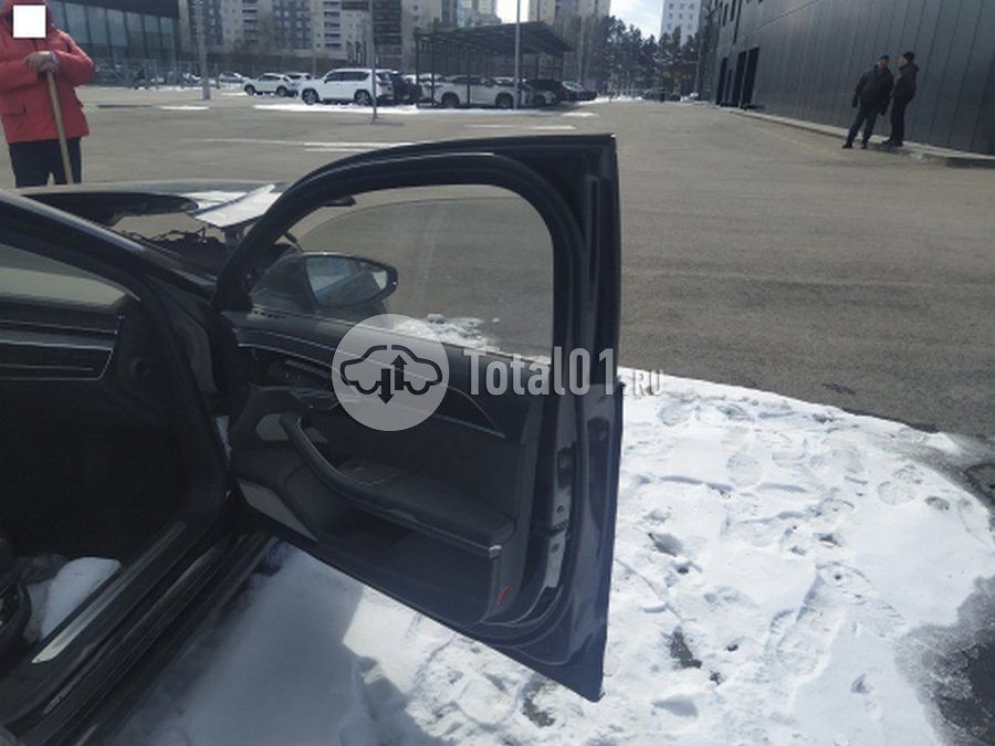 Фото Audi A8L 58