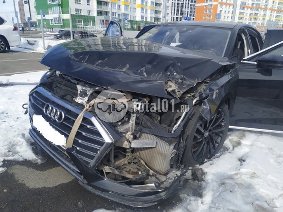 Фото Audi A8L 90