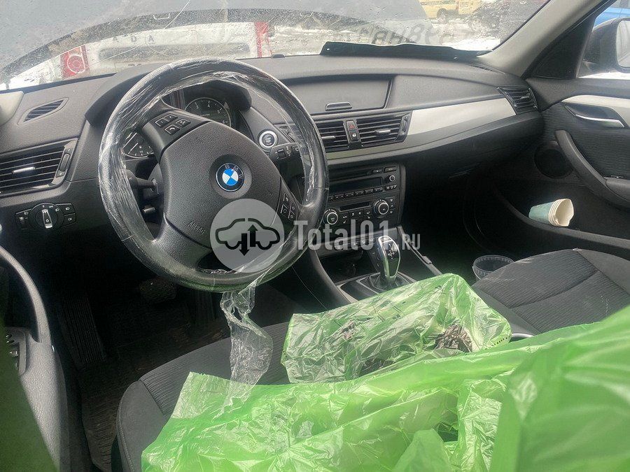 Фото BMW X1 120