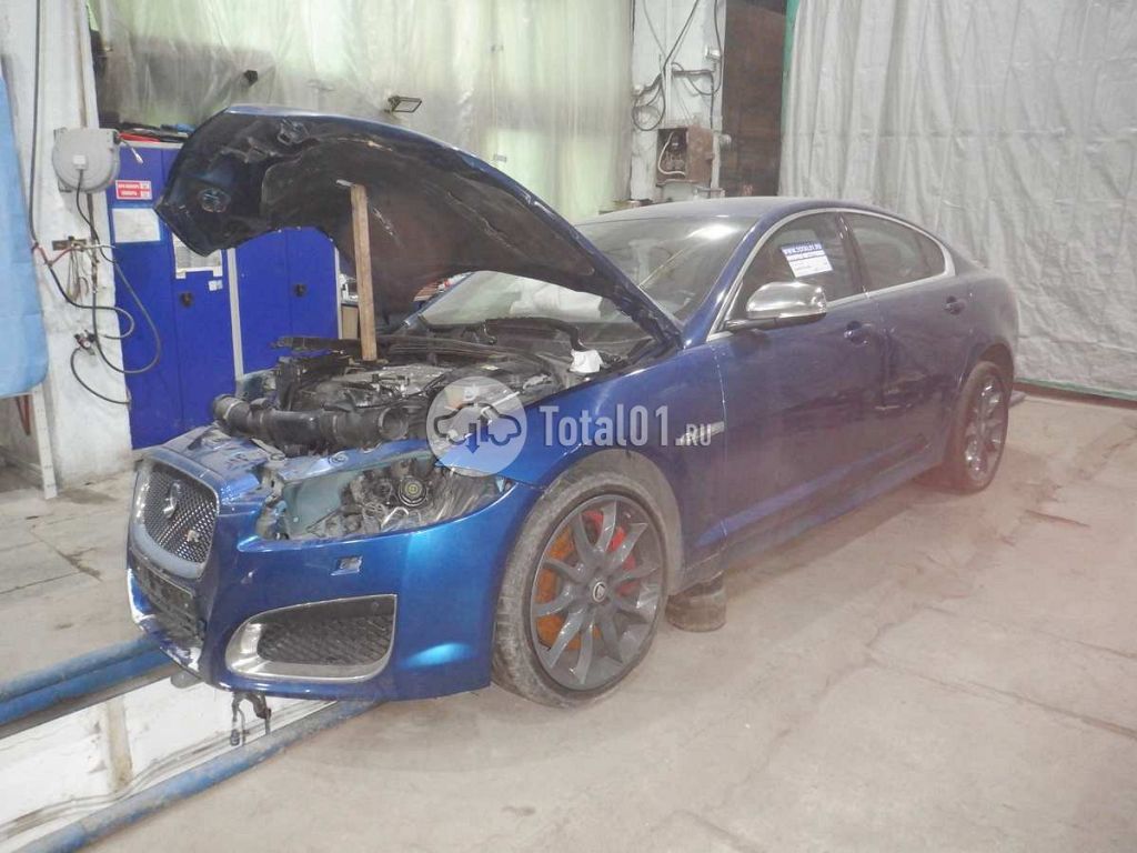 Фото Jaguar XFR 12