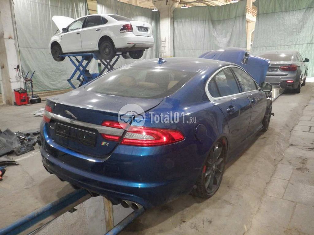 Фото Jaguar XFR 18