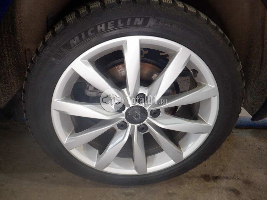 Фото Volkswagen Golf 90