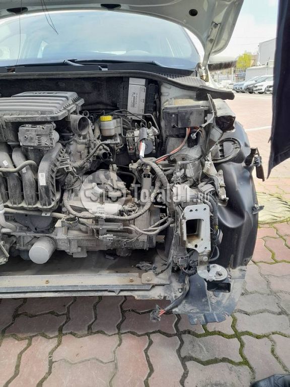 Фото Skoda Rapid 14