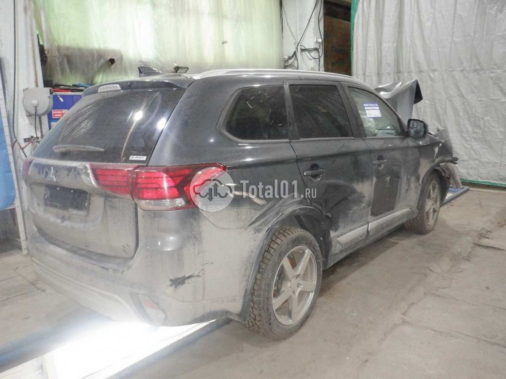 Фото Mitsubishi Outlander 2