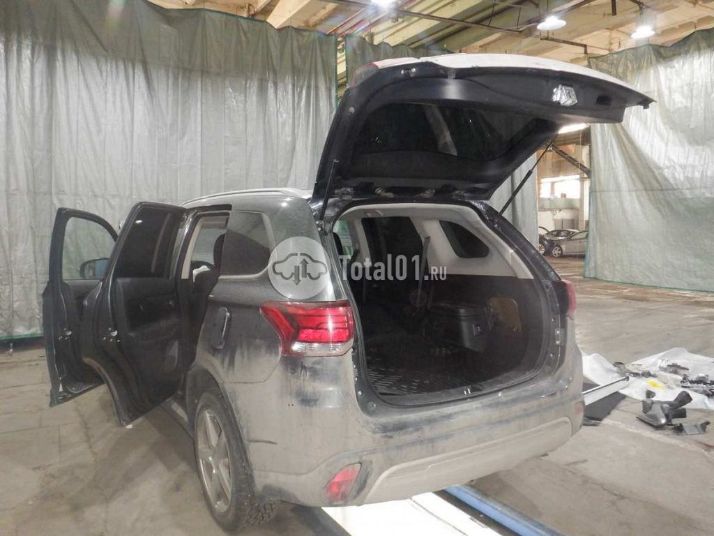 Фото Mitsubishi Outlander 24