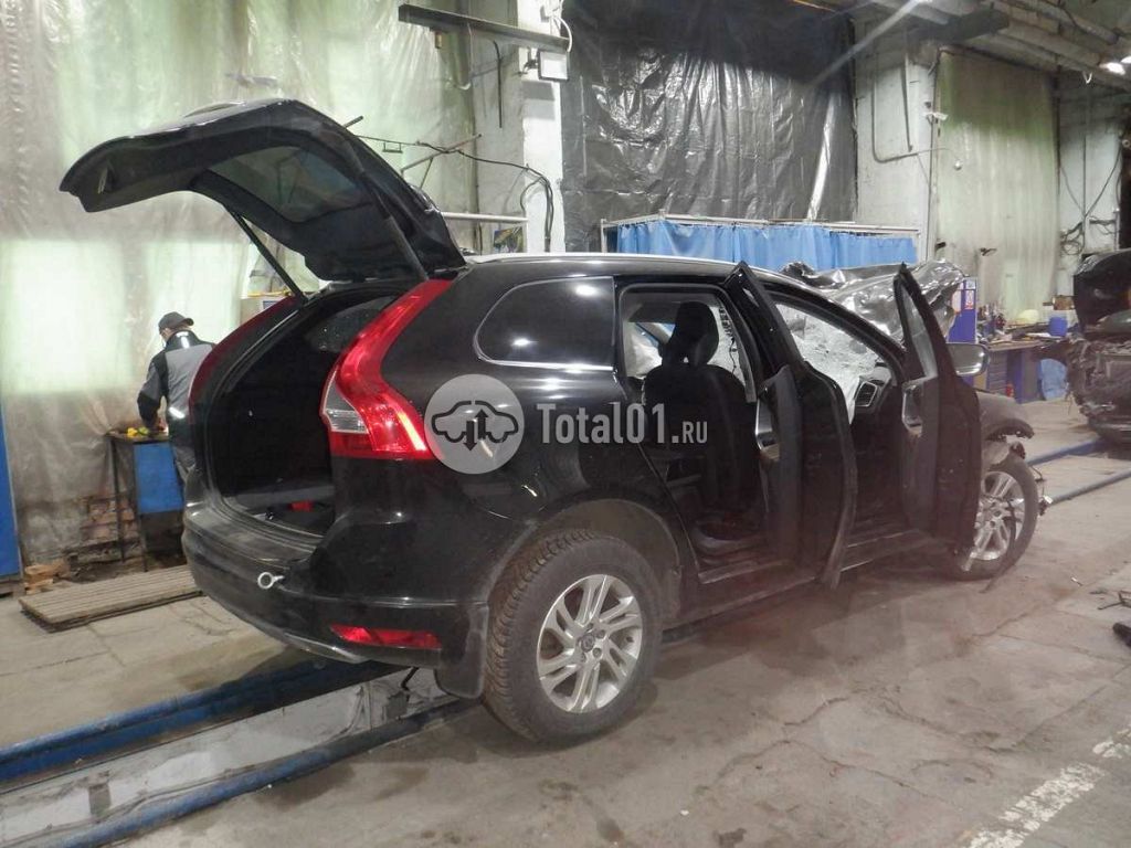 Фото Volvo XC60 22