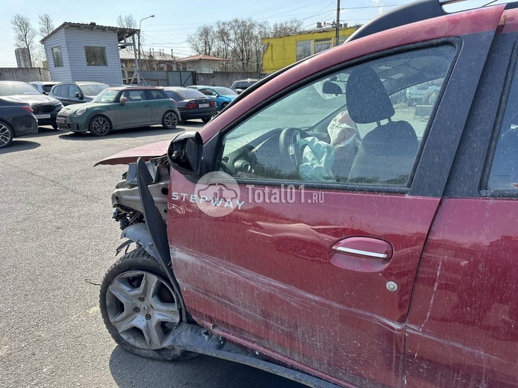 Фото Renault Sandero 32