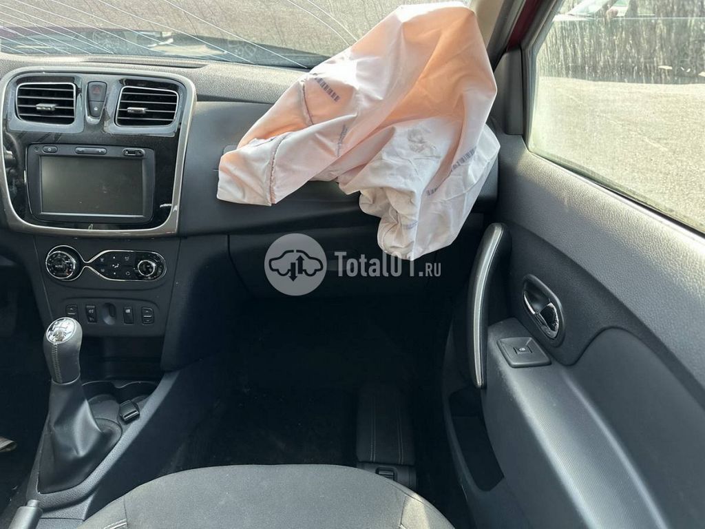 Фото Renault Sandero 106