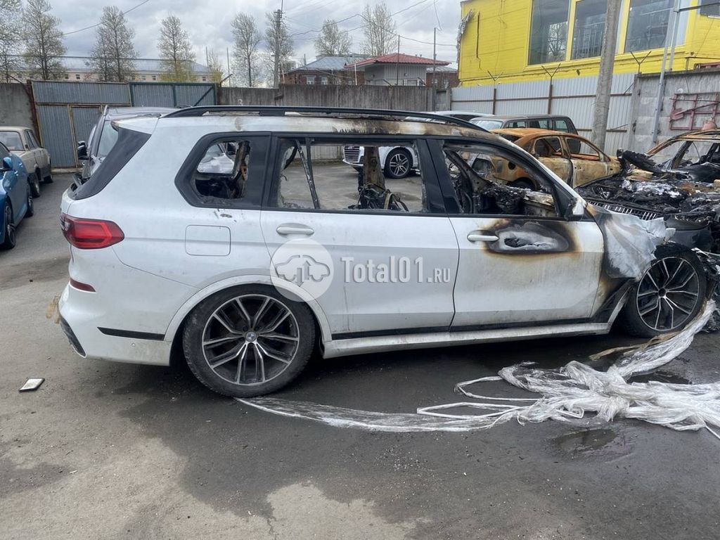 Фото BMW X7 88