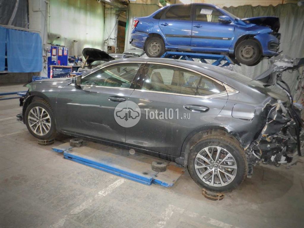 Фото Lexus ES 14