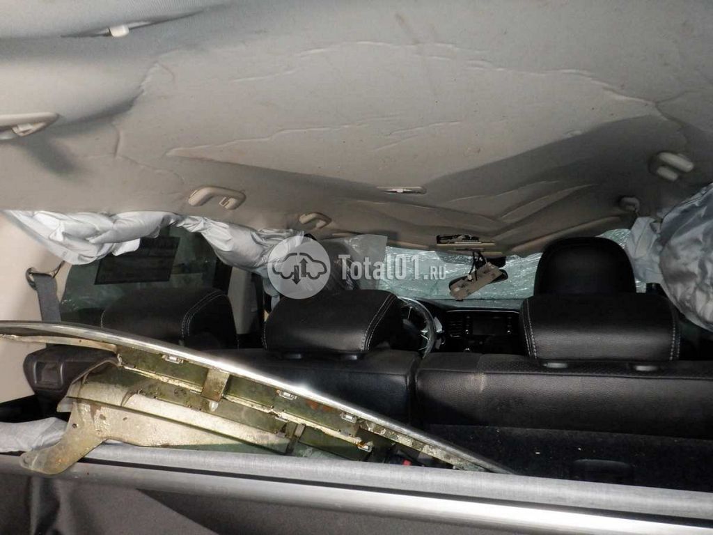 Фото Mitsubishi Outlander 100