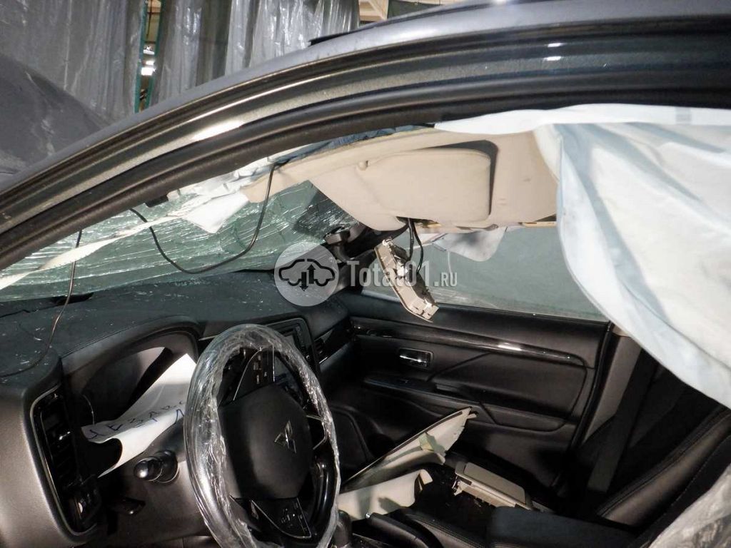 Фото Mitsubishi Outlander 130