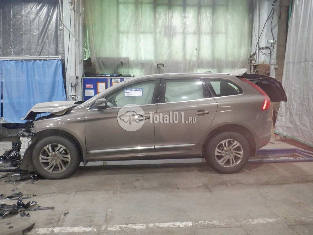 Фото Volvo XC60 14