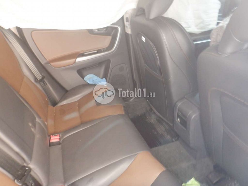 Фото Volvo XC60 180