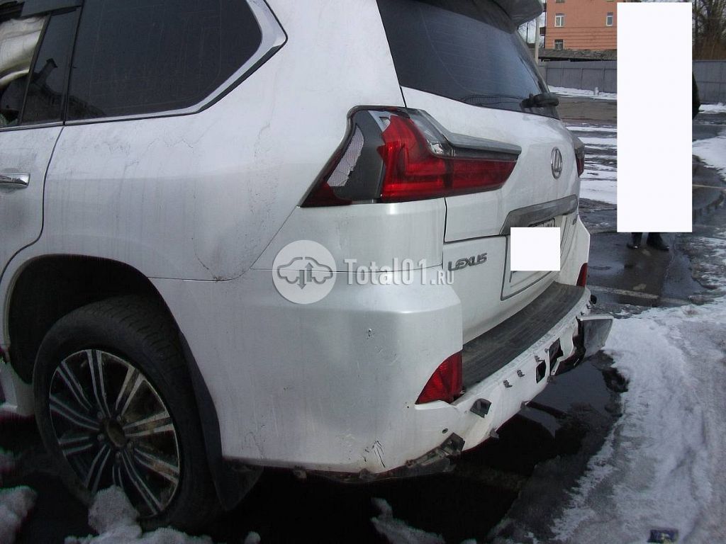 Фото Lexus LX 10