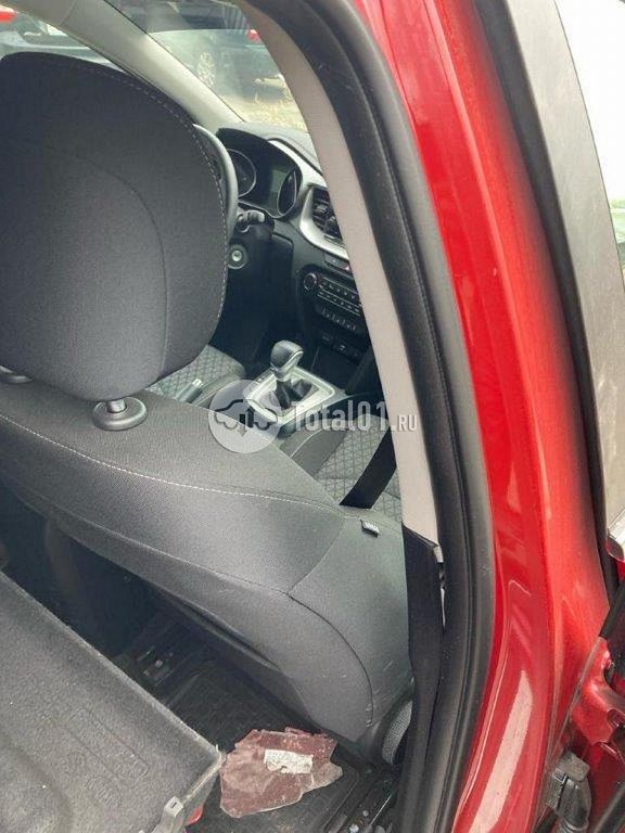 Фото KIA cee\'d 70