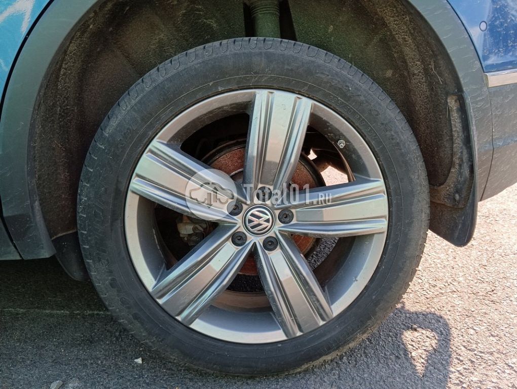 Фото Volkswagen Tiguan 8