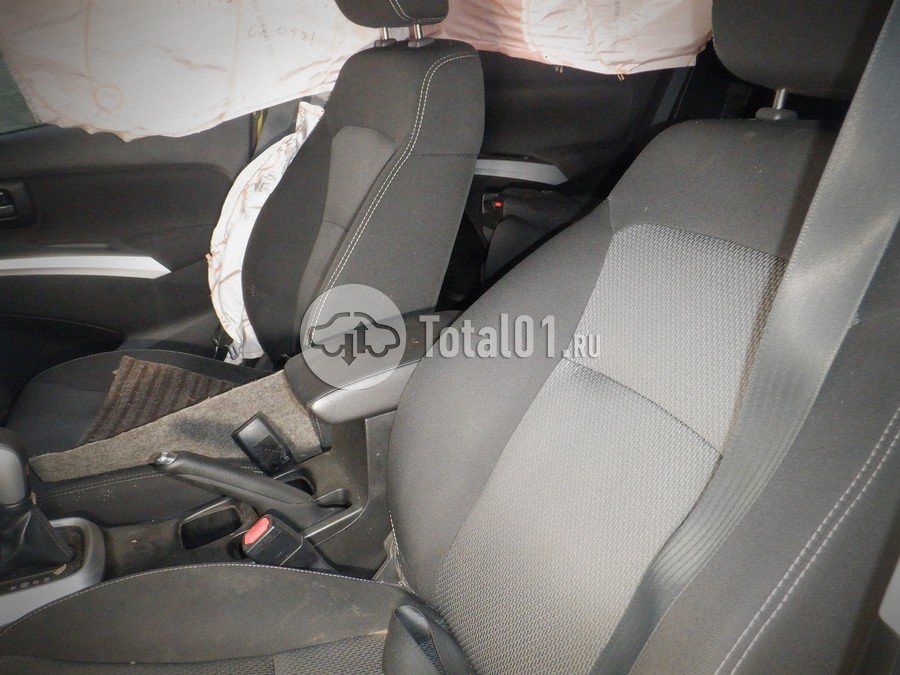 Фото Suzuki SX4 30