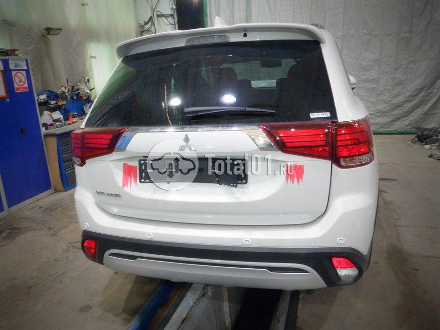 Фото Mitsubishi Outlander 12
