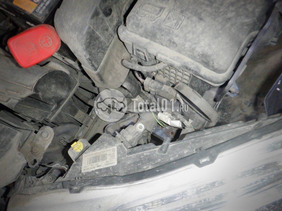 Фото Peugeot 208 108
