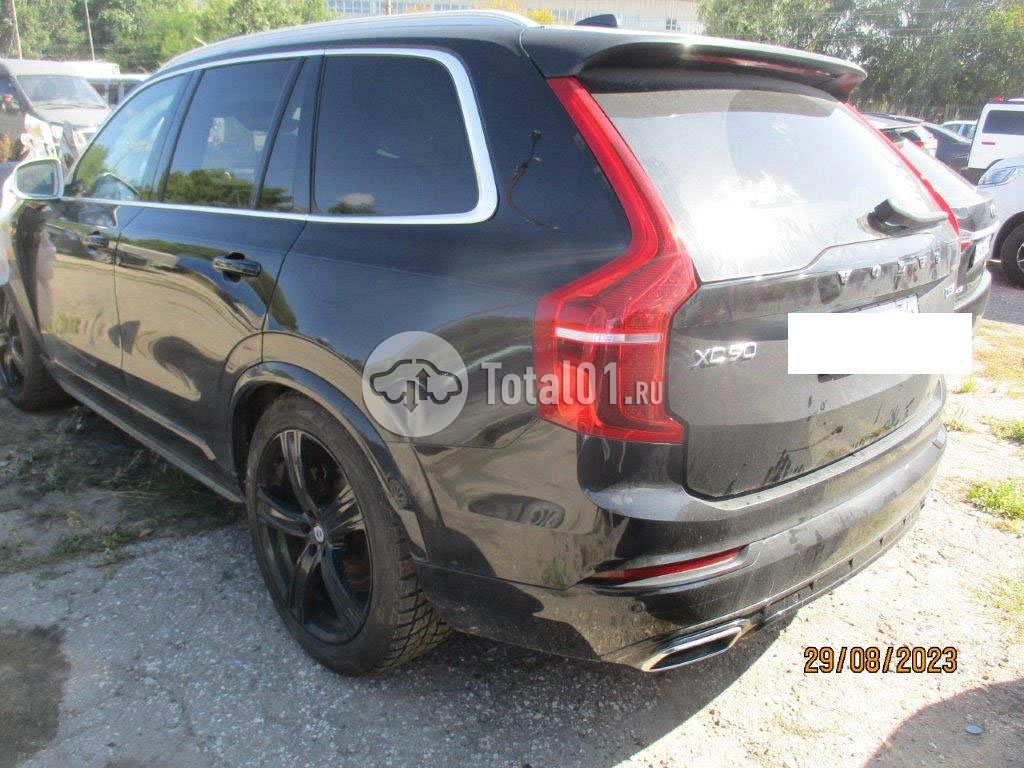 Фото Volvo XC90 18