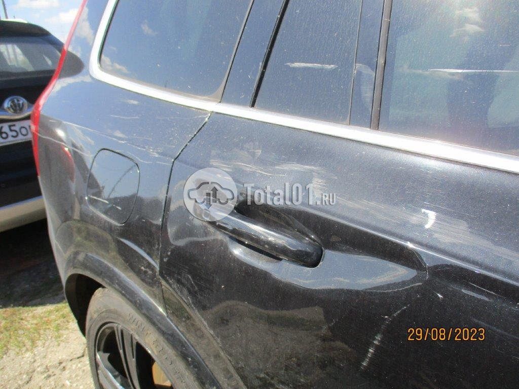 Фото Volvo XC90 100