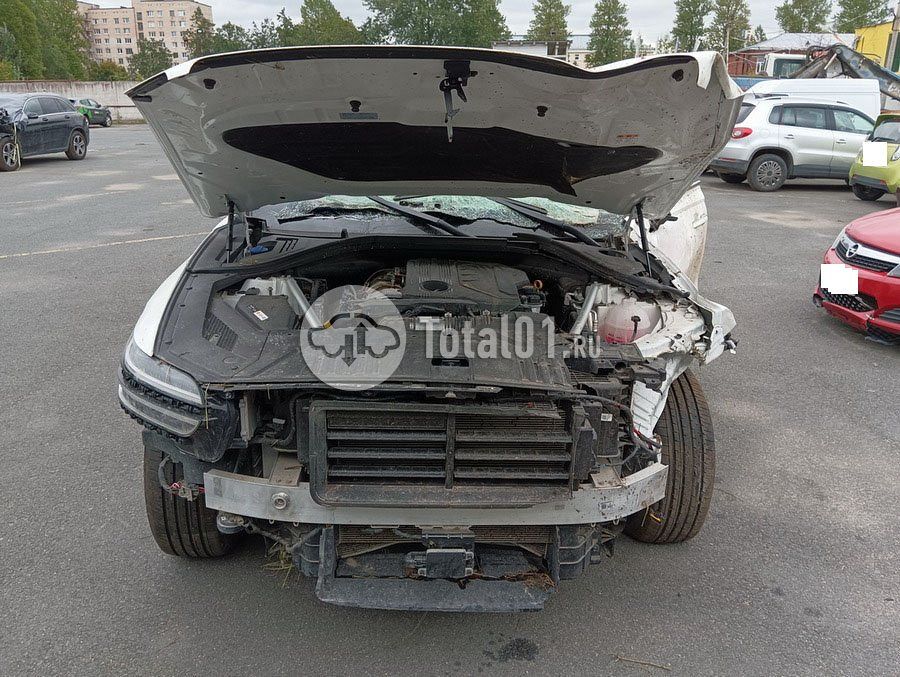 Фото Genesis GV70 22