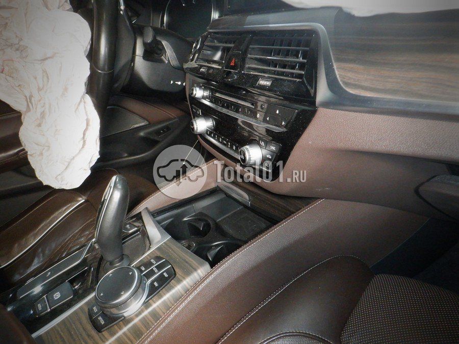 Фото BMW 5 серия 30