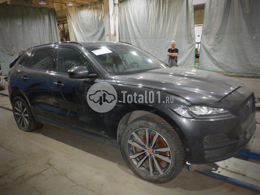 Фото Jaguar F-Pace 8
