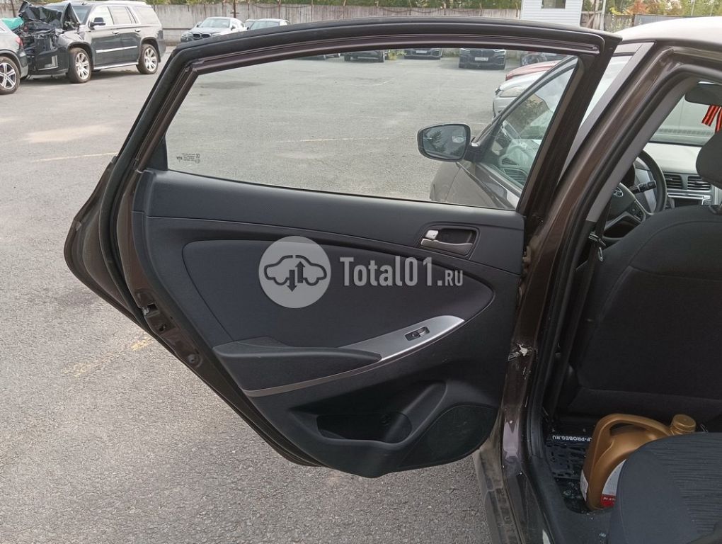 Фото Hyundai Solaris 102