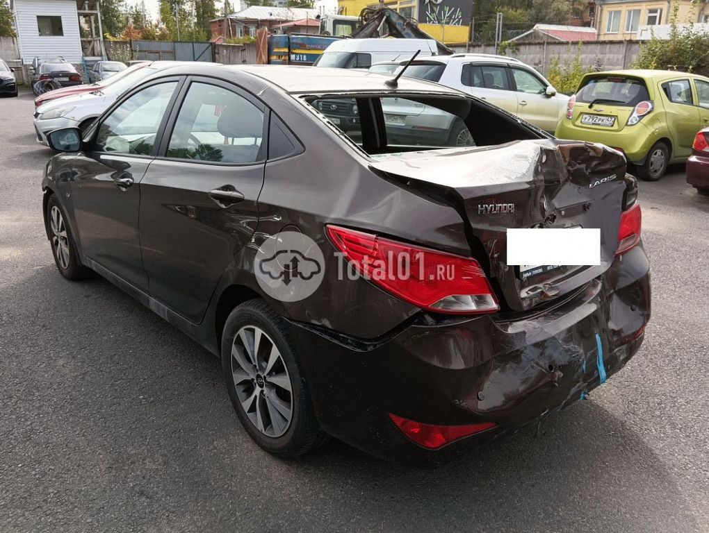Фото Hyundai Solaris 112