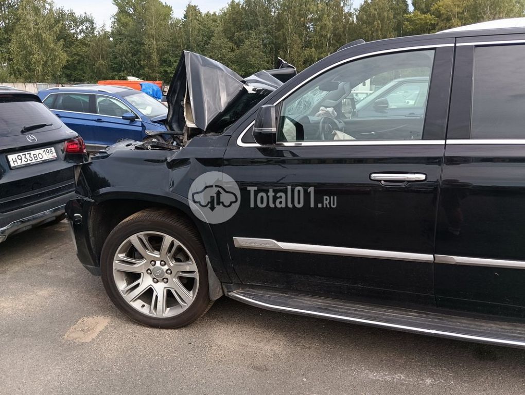 Фото Cadillac Escalade 80