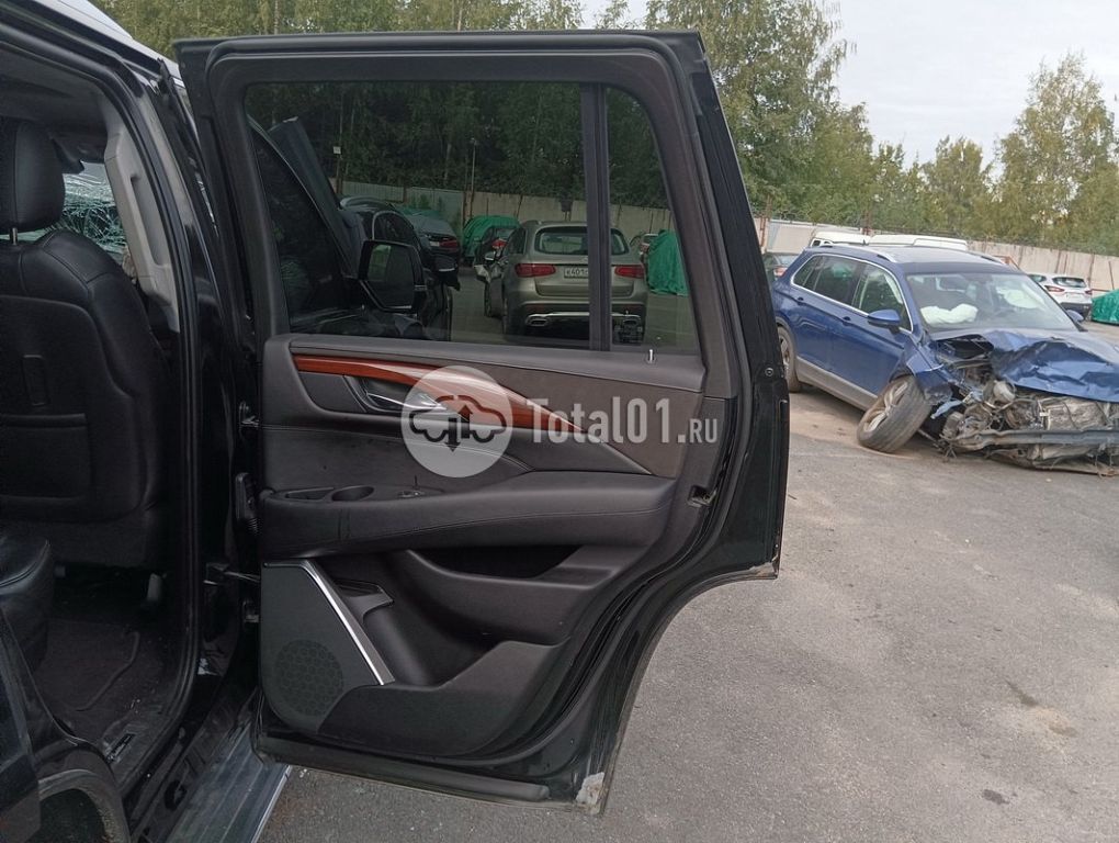 Фото Cadillac Escalade 122