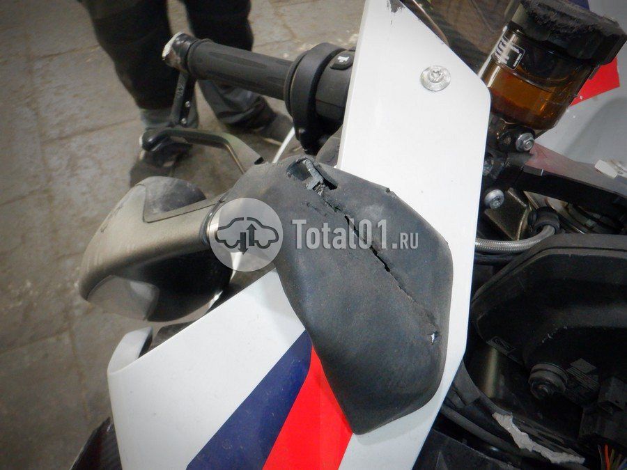 Фото BMW M1000RR 30