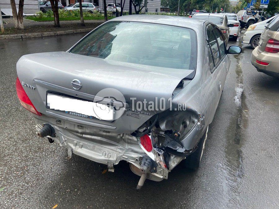 Фото Nissan Sunny 4