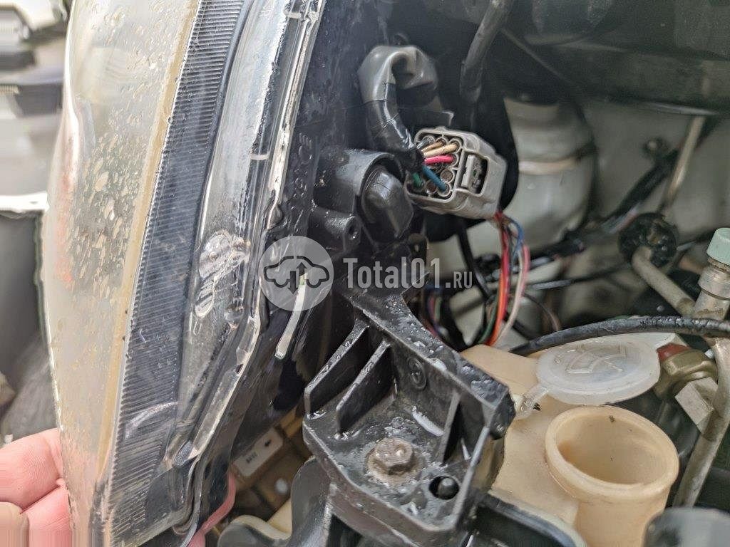 Фото Mitsubishi i 300