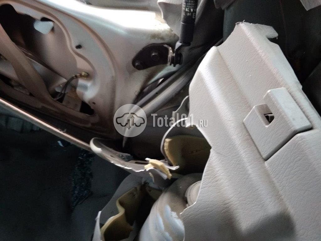 Фото Mazda Demio 174
