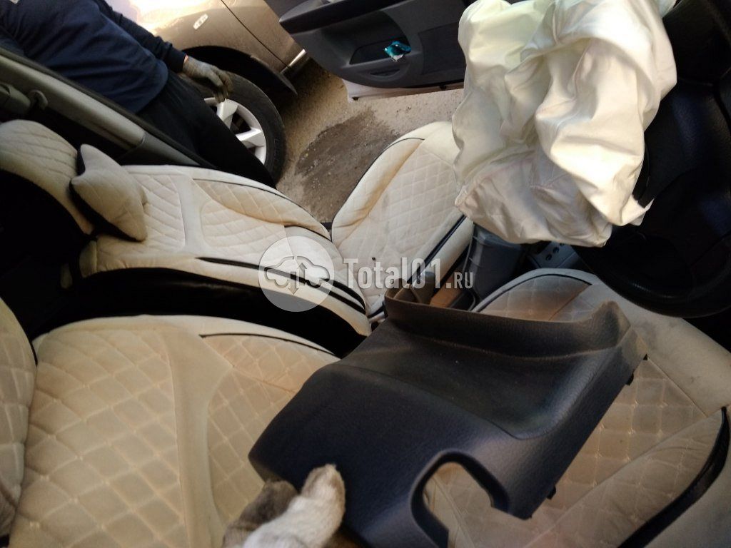 Фото Mazda Demio 302