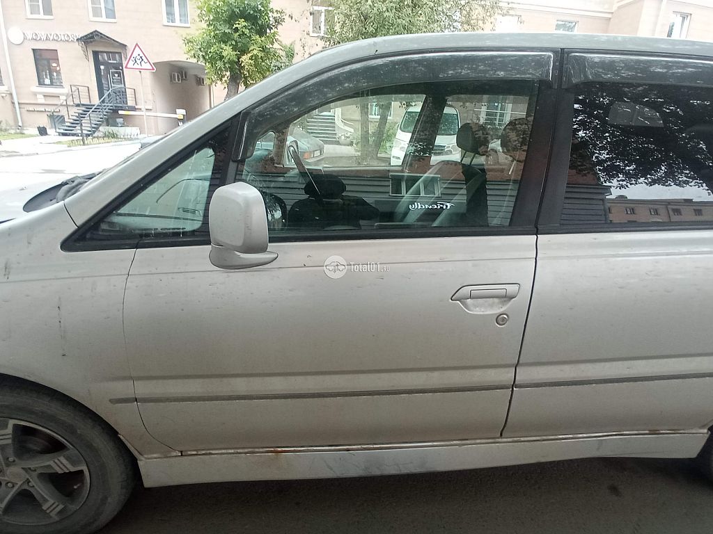 Фото Nissan Bassara 18