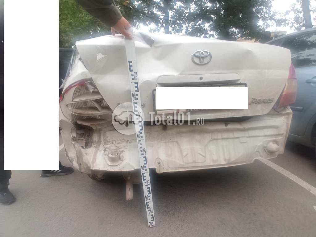 Фото Toyota Prius 8