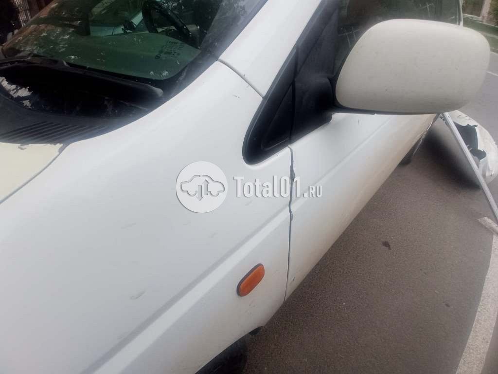 Фото Toyota Prius 126