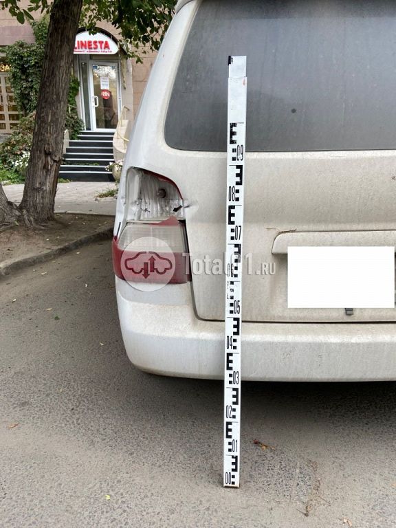 Фото Mazda Demio 10
