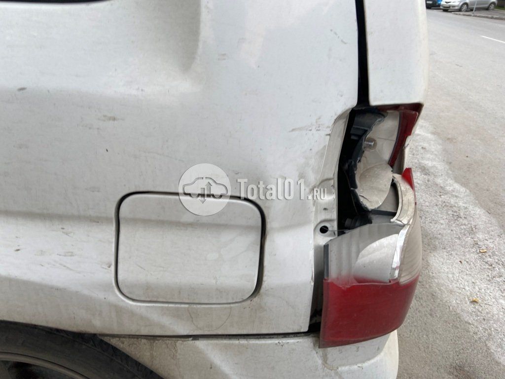 Фото Mazda Demio 42
