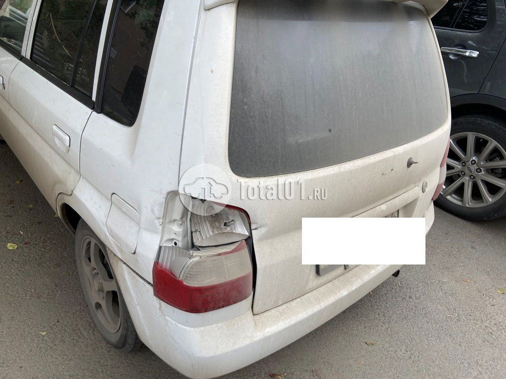 Фото Mazda Demio 74